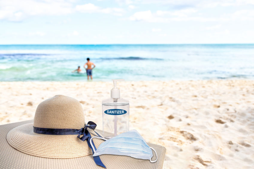 Socially distant dating at the beach!