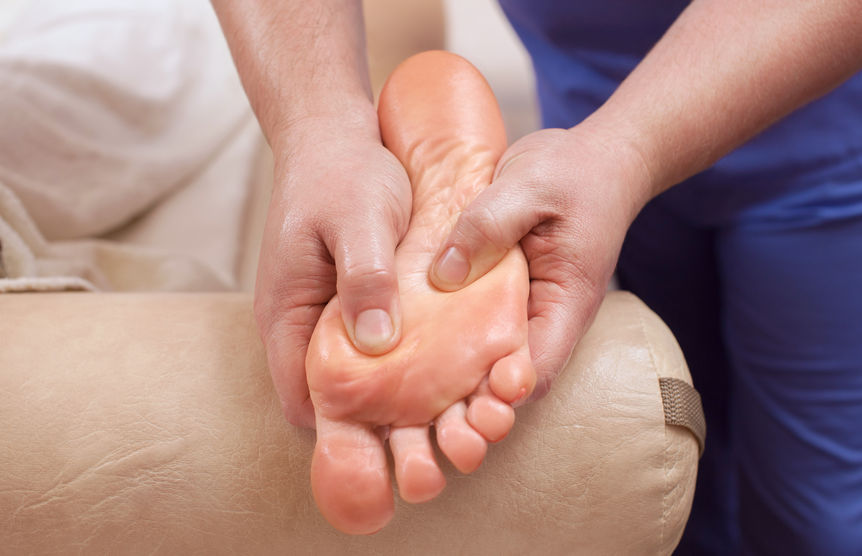 What Is Reflexology And Does It Really Work? - Reflexology foot massage