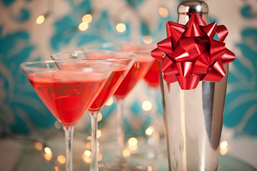 5 easy tips for passing on alcohol this holiday season.